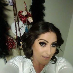 Meet your Posher, Love